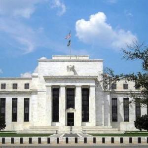 Forex - dollar optimisme na hawkish Fed leden - pond worstelt